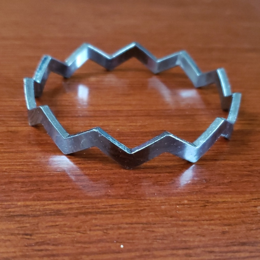 Gray Chevron Bracelet Zig Zag bangle